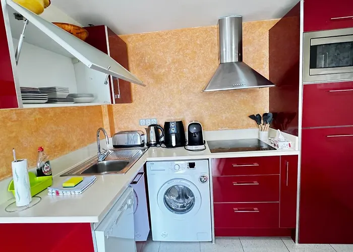 Relax Playa Fenals Apartament *